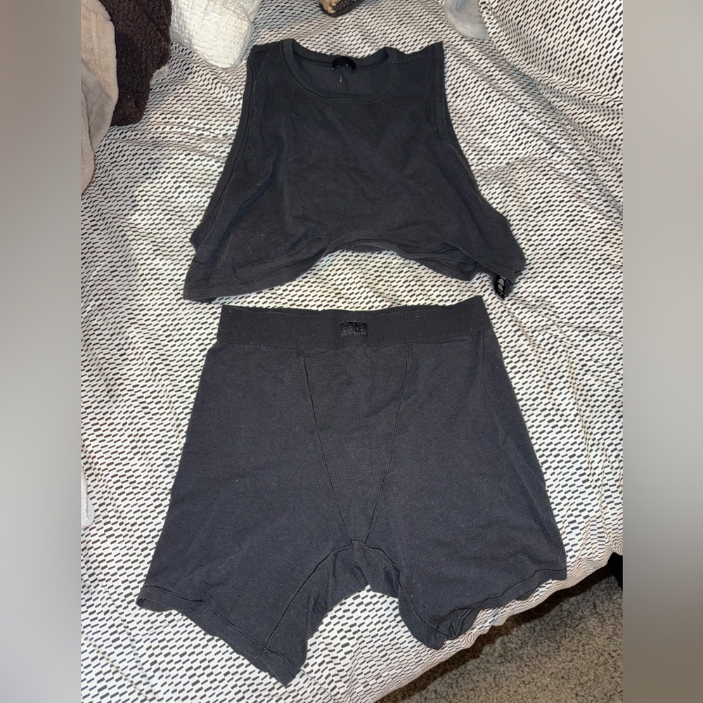 SKIMS Black Sleep Set - Top & Bottoms Included